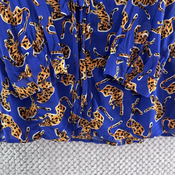 17 of 52 Conversations by Anthropologie Top Womens 16 Blue Orange Cheetah Button - Picture 6 of 13